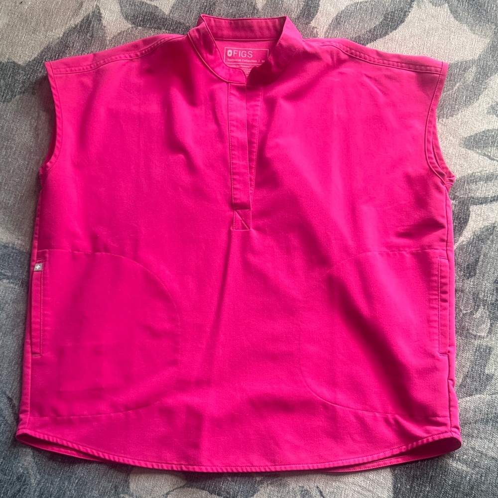 Figs Rafaela Pink scrub top